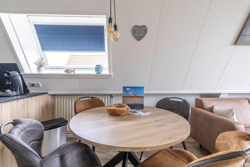 5 Anna 222 Texel - Eettafel