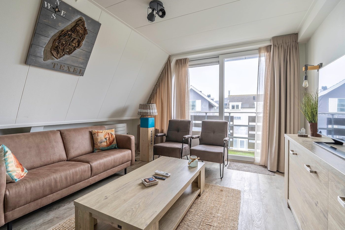 1 Anna 222 Texel - Woonkamer (1)