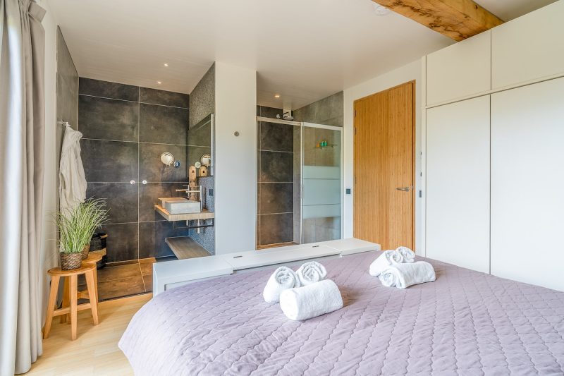 12 Buytenplaats 193 Texel - Slaapkamer 1 (2)
