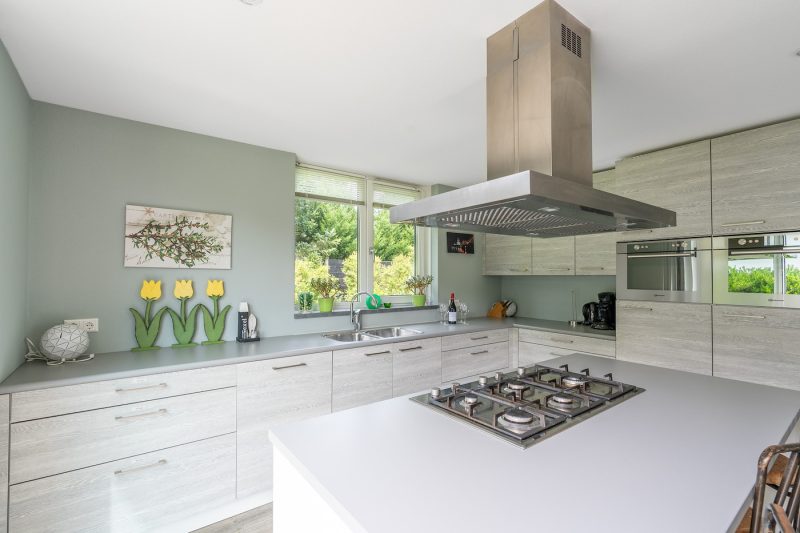 9 Hoogelandt 106F Texel - Keuken (2)