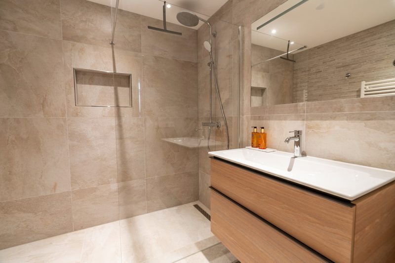 9. Juliana 162 - Badkamer (1)