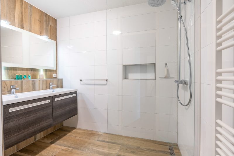 9 Juliana 166 Texel - badkamer-2