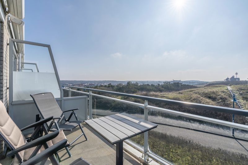 12 Juliana 92 Texel - balkon (2)
