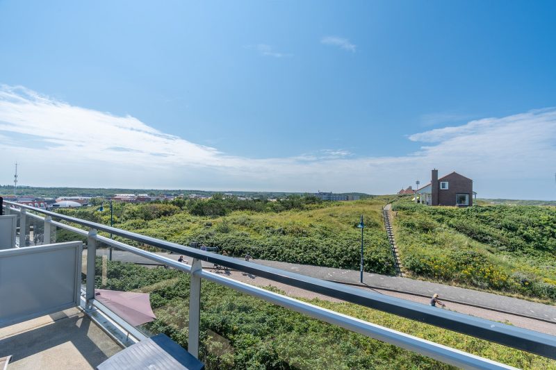 11 juliana 94 Texel - Balkon (2)