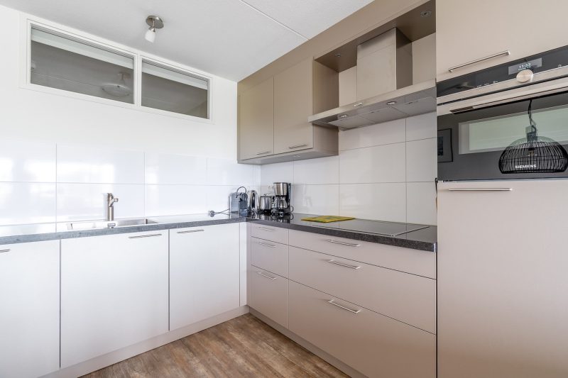 6 Juliana 96 Texel - keuken