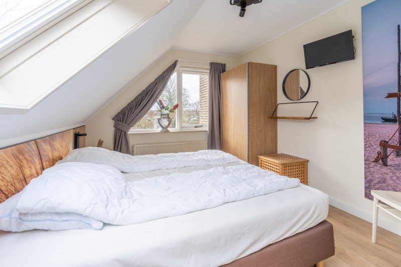 10 Kamperfoelie 33 Texel - Slaapkamer 1