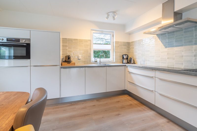 9 Kamperfoelie 33 Texel -  keuken
