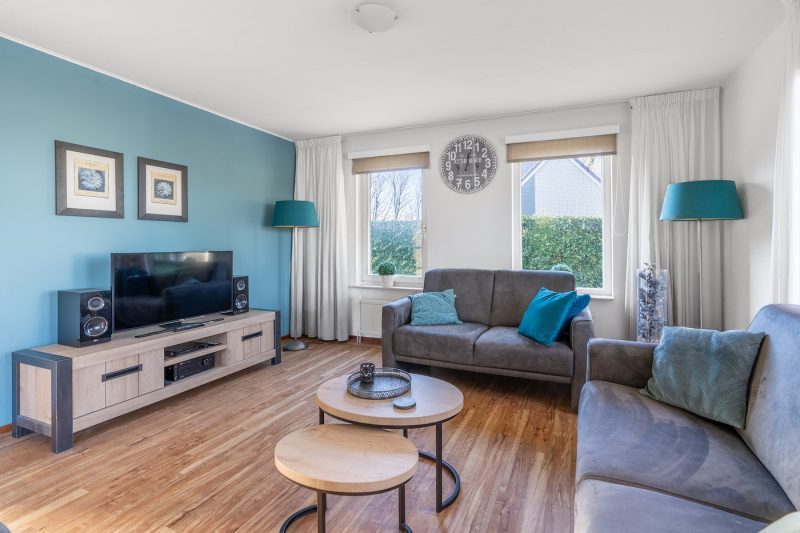 3 Kamperfoelie 47 Texel - woonkamer (2)