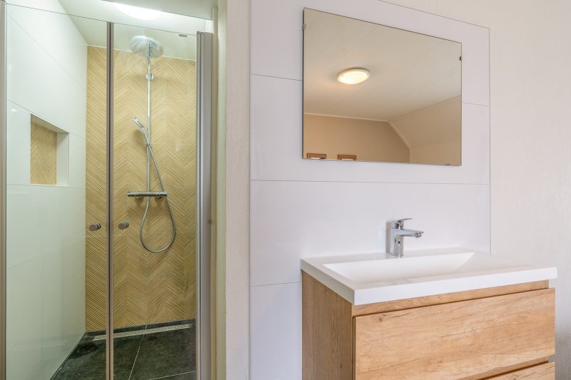 9 Kamperfoelie 47 Texel - Slaapkamer (2)