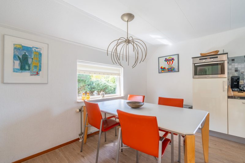 7 Kamperfoelie 61 Texel -Eettafel