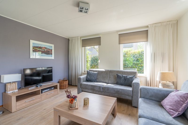 3 Kamperfoelie 63 Texel - woonkamer (2)