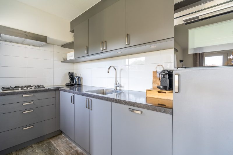 6 Kamperfoelie 67 Texel - keuken