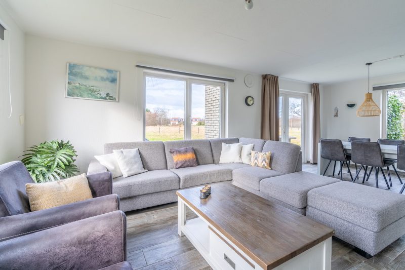 1 Kamperfoelie 67 Texel - Woonkamer (1)