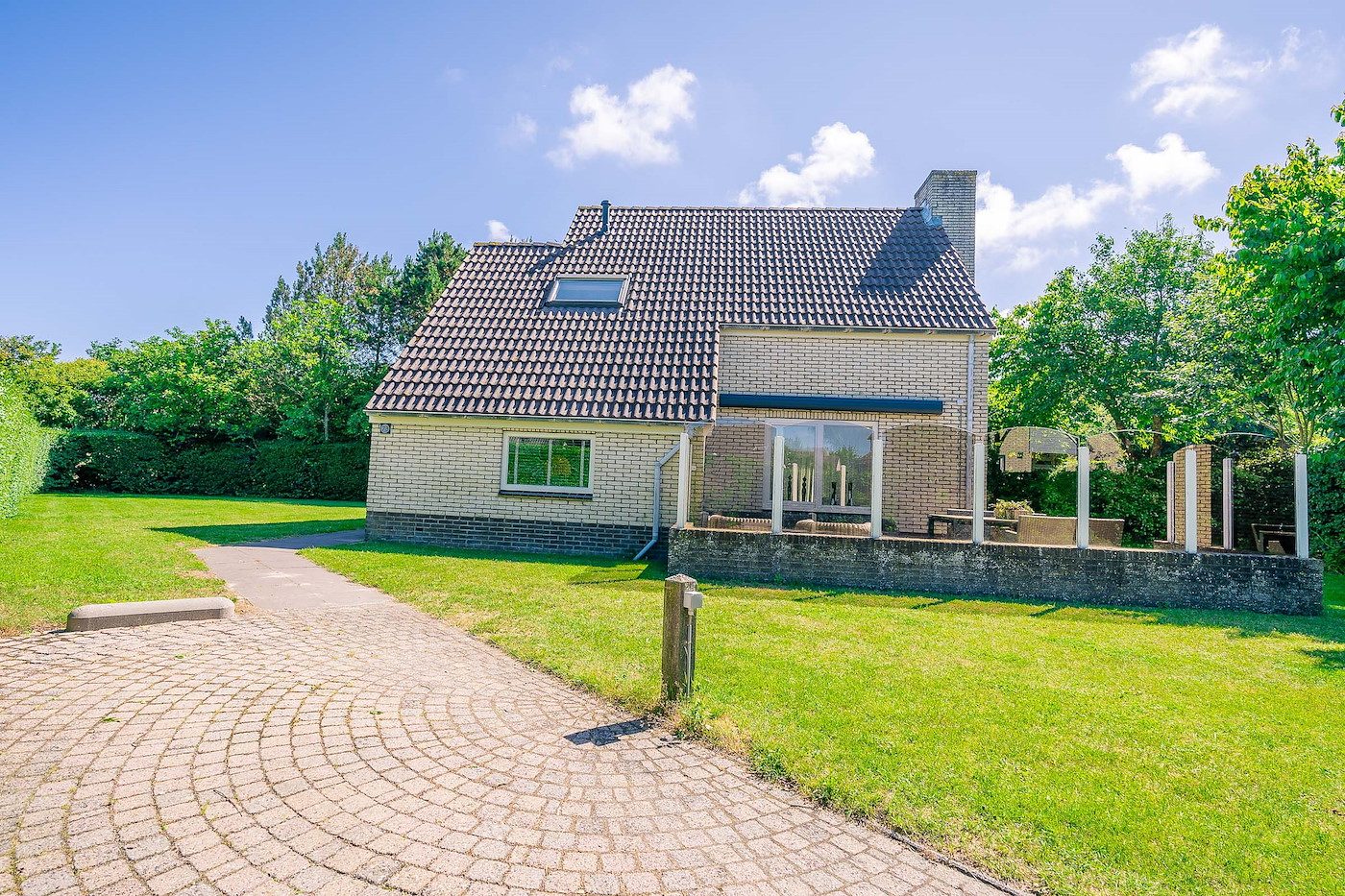 1 Kamperfoelie 73 Texel - Tuin (1)