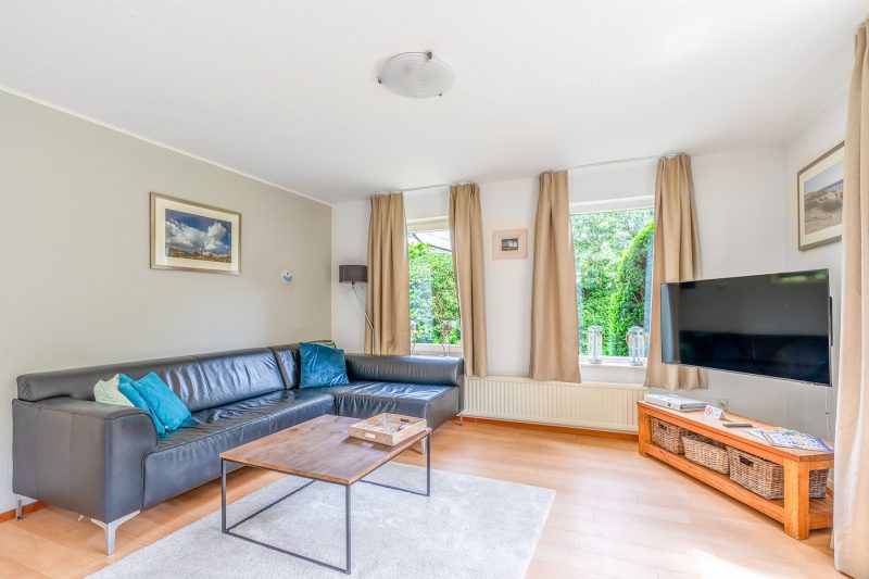 2 Kamperfoelie 85 Texel - Woonkamer (2)