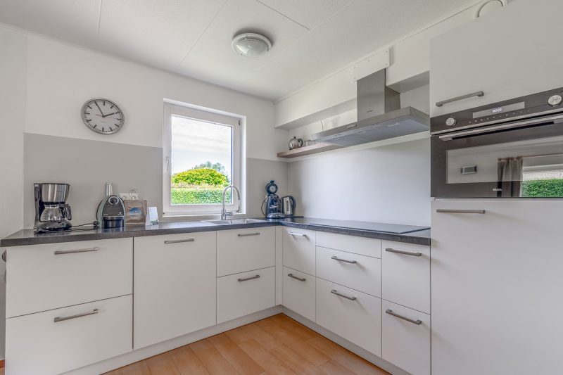 7 Kamperfoelie 85 Texel - keuken