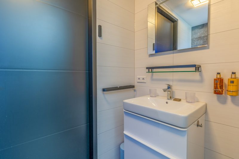 18 Natuurvilla waalerburght 18 Texel - Slaapkamer 2 (3)