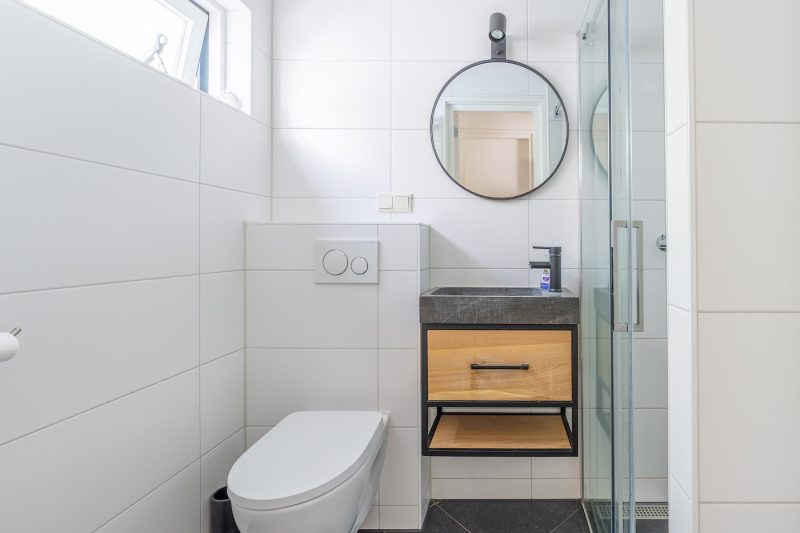 17 Pelikaanweg 21 - Texel - Badkamer 1 (1)