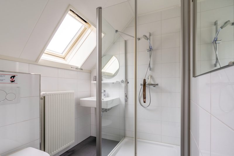 21 Ruijslaan 69 - Texel - Badkamer boven