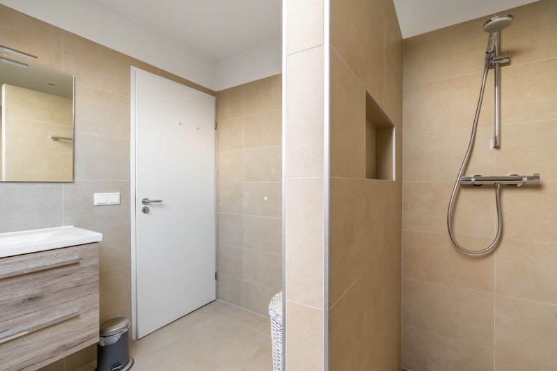 18 Stappeland 197 - Texel - badkamer 2 (2)